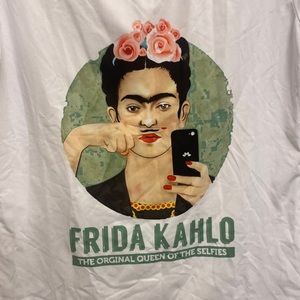 Frida Kahlo Selfie Queen t shirt size XL never worn